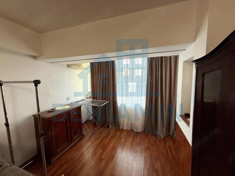 3 decomandate - 2 bai - etaj 1 - centrala proprie - McDonald's - 3