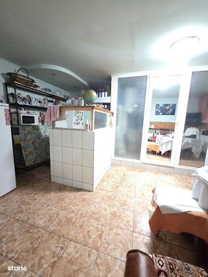 Casă cu 3 camere cu Teren 162 Mp în Central