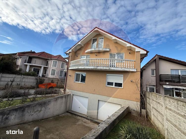 De vanzare Casa spatioasa cu teren 1.000 mp Beverly Hills, Sanmartin - 15