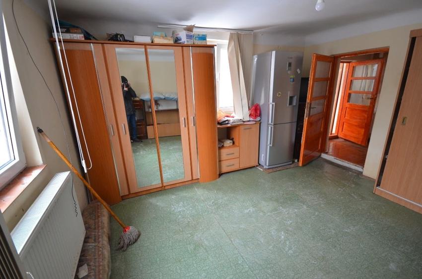 ocazie ,de vanzare casa cu 5 camere, teren 750mp - 12