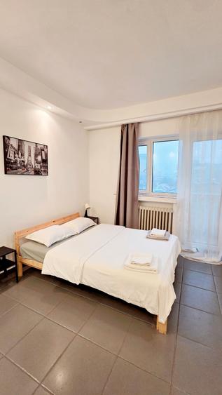 Garsoniera Jean Louis Calderon / Universitate - 1