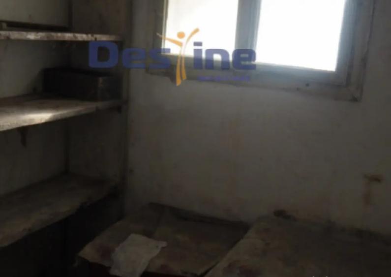 VAND CASA IN CENTRUL VECHI,DEJ,CURTE COMUNA,DE RENOVAT - 3