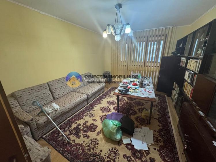 Apartament 3 camere de vanzare- Maratei/ Scoala nr.2