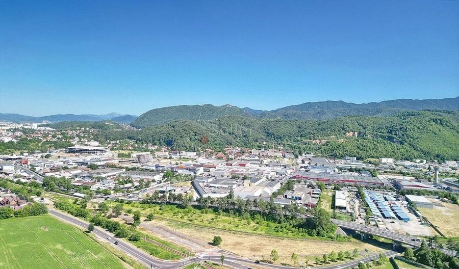 Teren intravilan cu PUZ - 19