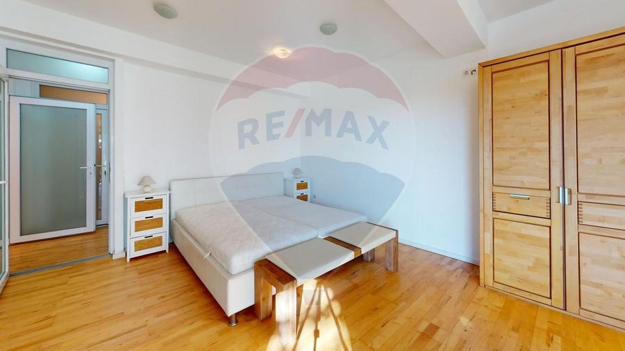 Apartament  la vila, cu 5 camere de vânzare în zona Turnisor - 4