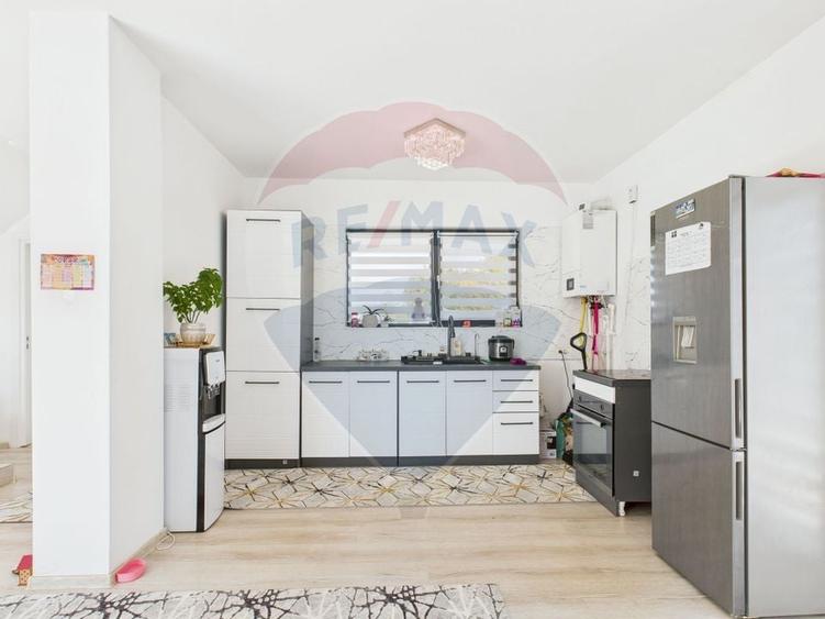 Duplex 85 mp utili, curte 200 mp – vedere la lac și pădure - 6