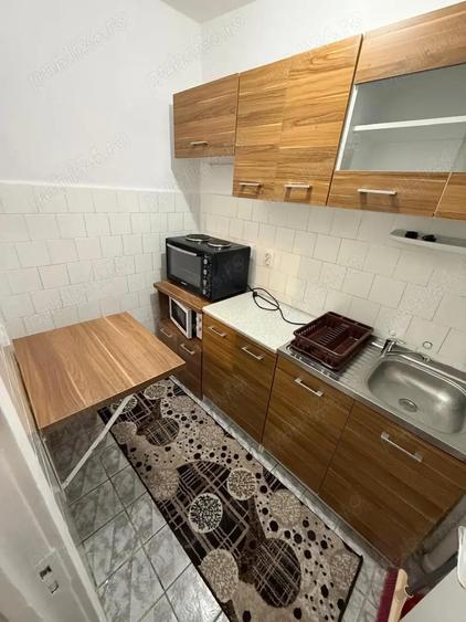 Inchiriez ap.decomandat cu o camera in Zona Calea Circumvalatiunii, et.4, suprafata utila de 30 mp. - 4