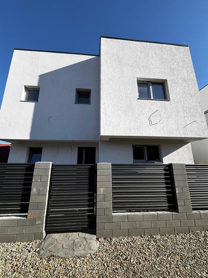 Vila modernă cu 4 dormitoare și curte, Berceni - 1