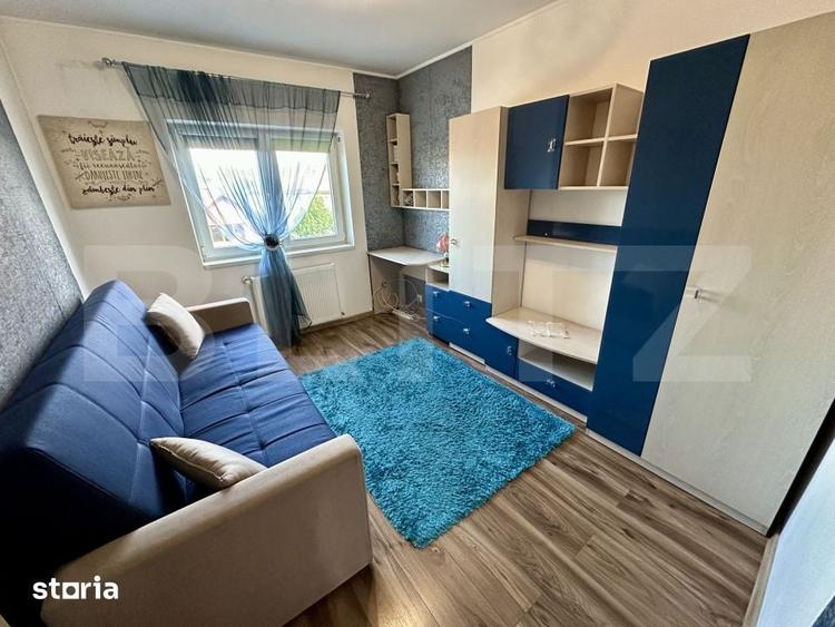 Apartament cu 4 camere decomandat în Est