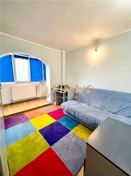Apartament cu 4 camere decomandat, mobilat în Burdujeni