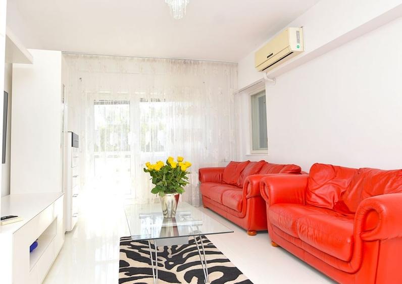 INCHIRIERE APARTAMENT 2 CAMERE UNIRII -PIATA UNIRII - 1