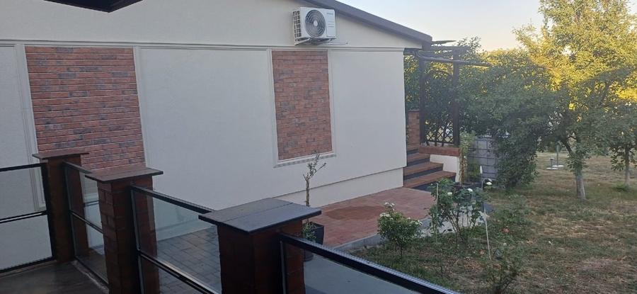 Casă individuală cu 4 camere cu Teren 3311 Mp în Ianova