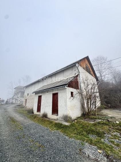 Vand casa ( fosta berarie) din localitatea abrud