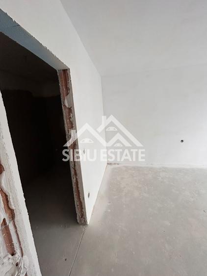 Apartament de vanzare cu 3 camere, 2 bai  etaj 1 bloc cu lift - 9