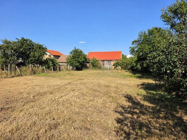 Casă individuală cu 5 camere cu Garaj în Vințu de Jos