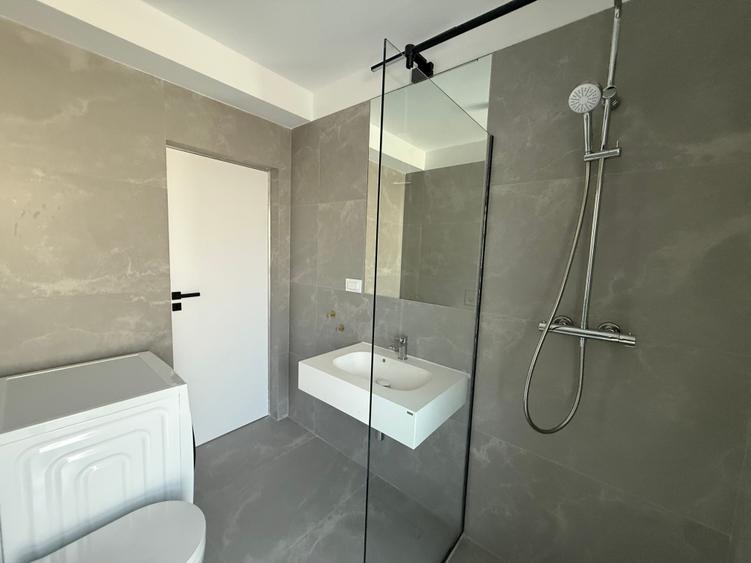 Apartament cu 3 camere decomandat în Unirii