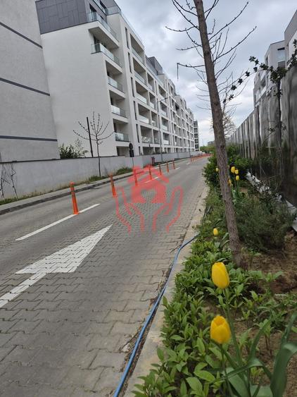 Apartament cu 3 camere decomandat în Băneasa
