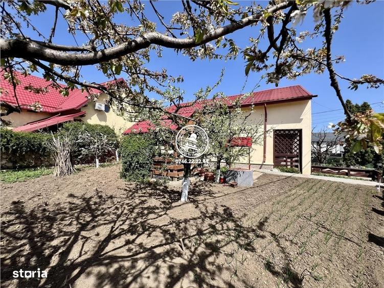 Casă cu 4 camere în Valea Adâncă