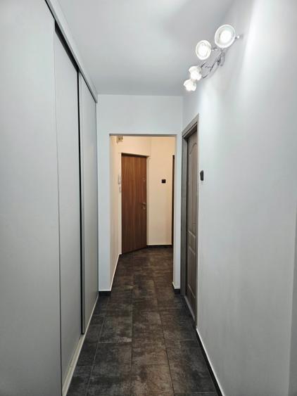 Apartament cu 3 camere decomandat, mobilat în Liviu Rebreanu