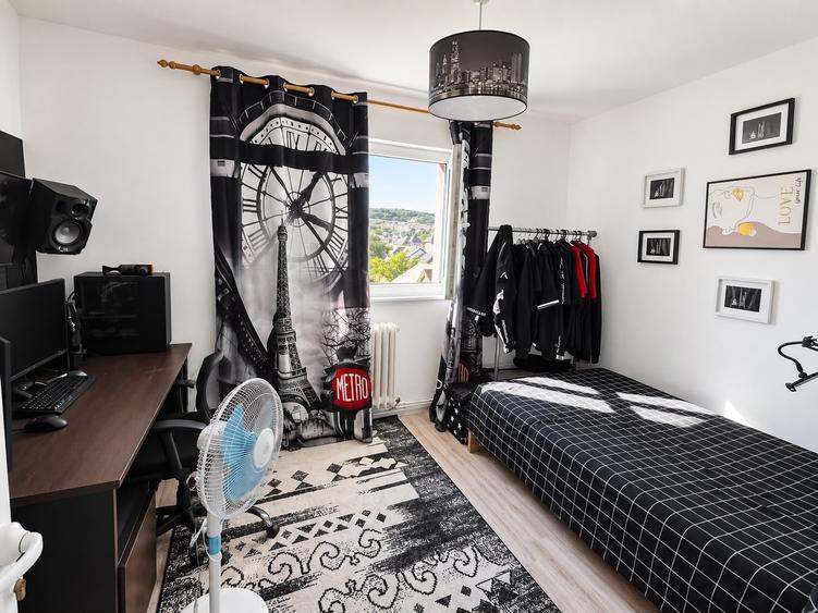 Apartament cu 2 camere în Cetate