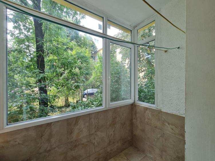 Apartament cu 2 camere decomandat, mobilat în Barbu Văcărescu