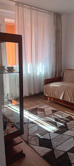 Apartament cu 2 camere semidecomandat în Vedea