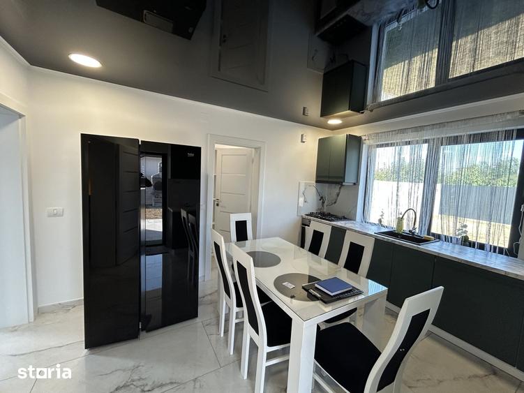 Casă cu 3 camere cu Teren 470 Mp în Central
