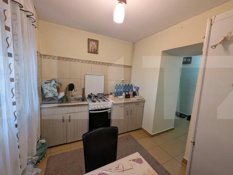 Apartament cu 2 camere semidecomandat, mobilat în Lăpuș
