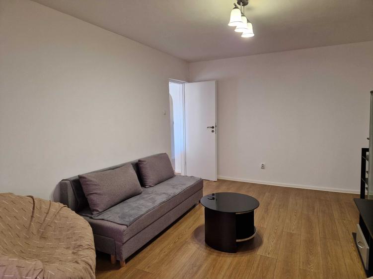 Apartament cu 2 camere decomandat în Tineretului