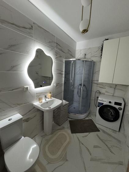 Apartament decomandat în Lacul Morii