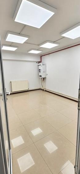 Spațiu comercial, de 90 mp, în Nord