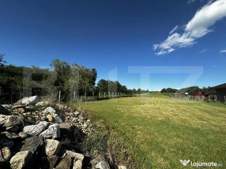 Teren de 5000 mp, în Debarcader
