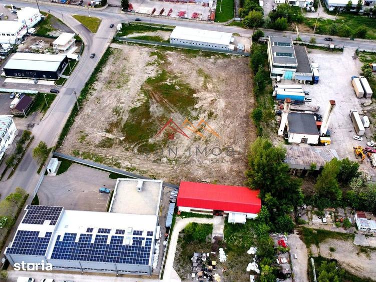 Teren de 9600 mp, în Central