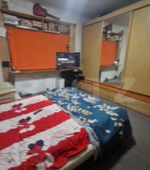 Casa cu 2 corpuri in curte, individuala, 7 camere, 150 mp, - 2