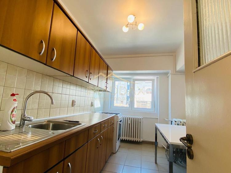 Apartament spațios cu 4 camere, vedere spectaculoasă către Palatul Parlamentului - 22