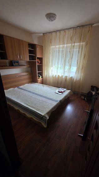 Apartament 3 camere Filiasi - 1