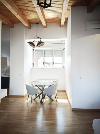 De închiriat  – Penthouse modern, strada Vasile Loichița, complex Ring - 7