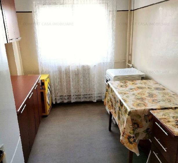 3 camere constructie 1992 etaj 1 Lacul Tei - 4