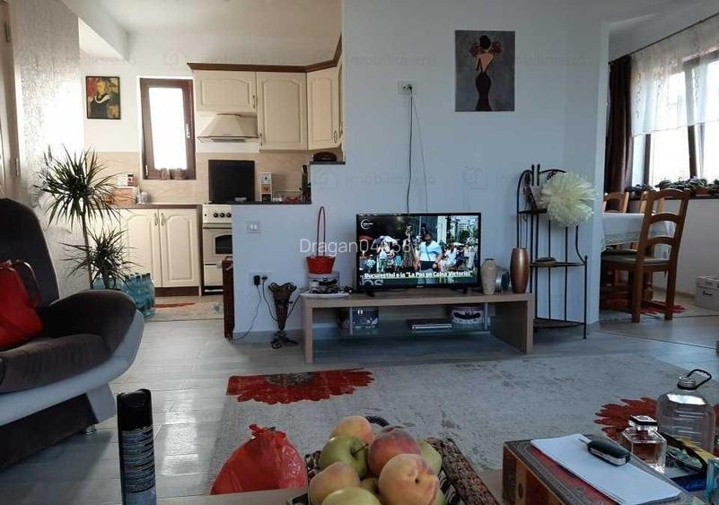 De inchiriat casa Tunari