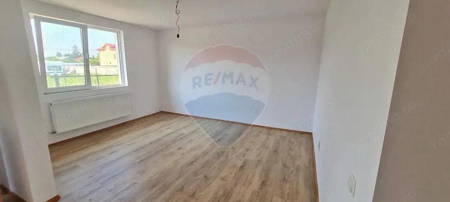 Casa noua in Ciorogarla - 3 dormitoare, living spa?ios - 15