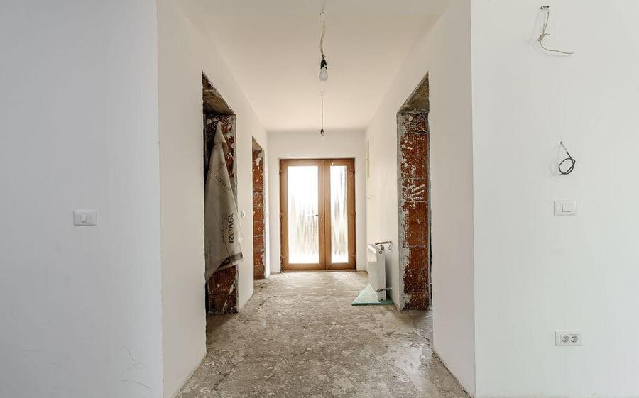 REDUCERE Casa noua, spa?ioasa, in cartierul reziden?... - 10