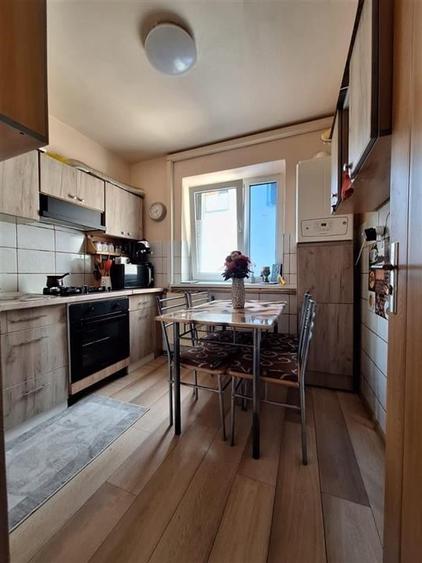 DE VANZARE IN EXCLUSIVITATE   apartament cu 3 camere, vedere superb? ?i lini?te - 10