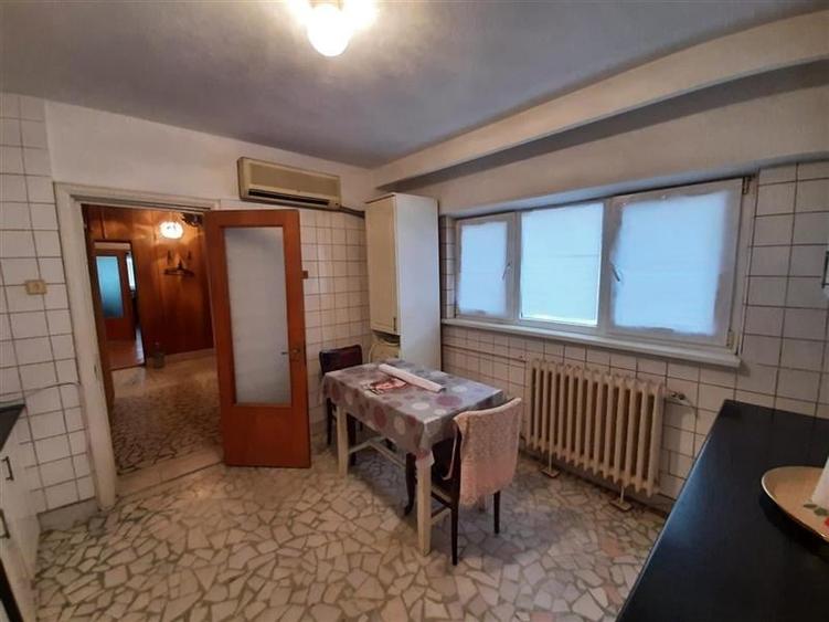 Apartament 3 camere de vanzare zona Ultracentrala Tulcea - 7