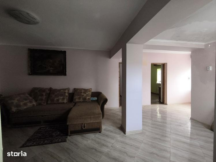 Casa Ovidiu chirpici+atelier 100 mp BCA/garaj 2-3 masini. Teren 350 mp - 10