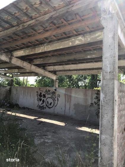 Casă cu 4 camere cu Teren 1750 Mp în Central