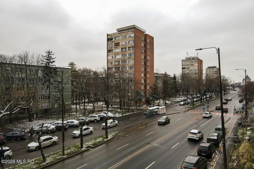 Gheorghe Lazar - 2 Camere, Decomandat, Centrala, Boiler, AC, la Cheie - 17