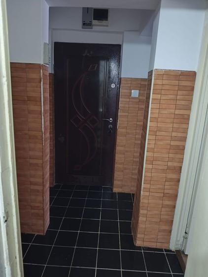 Garsoniera zona Tractoru - 4