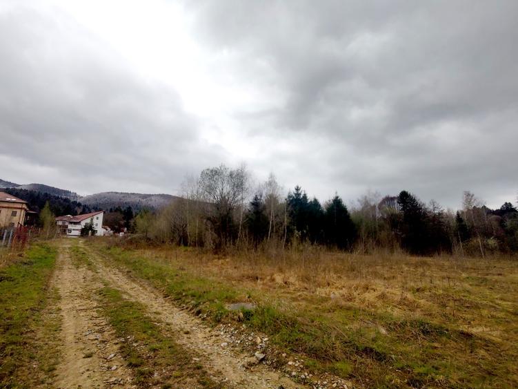 Teren Superb la Munte, Drăguș (BV) – Țara Făgărașului, zonă turistică, cu pârău - 5