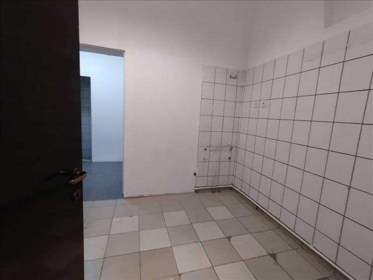 EXCLUSIV PIATA GRIVITEI SPATIU COMERCIAL D+P, SU 56 MP PRET.79900 EURO - 4