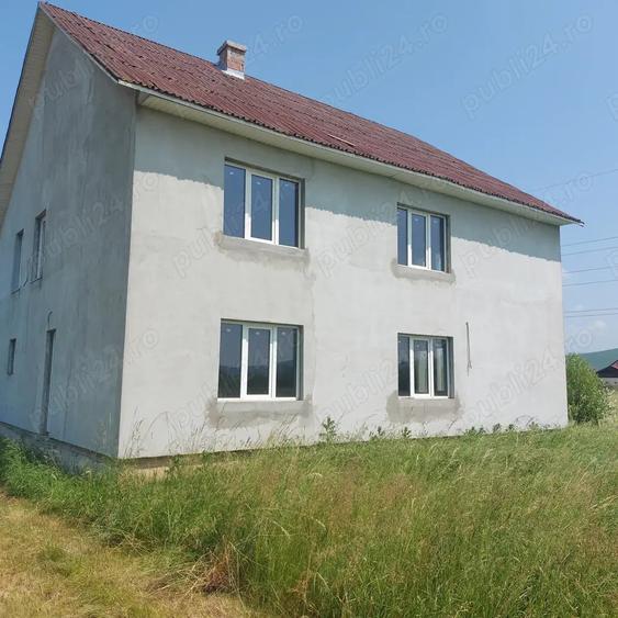 Vand casa ,in Unirea - 2